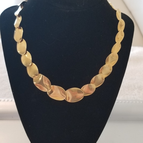 Avon Jewelry - Avon Vintage Shimmering Gold Oval Necklace About 19" Long